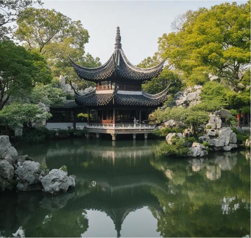 四川雨珍旅游有限公司